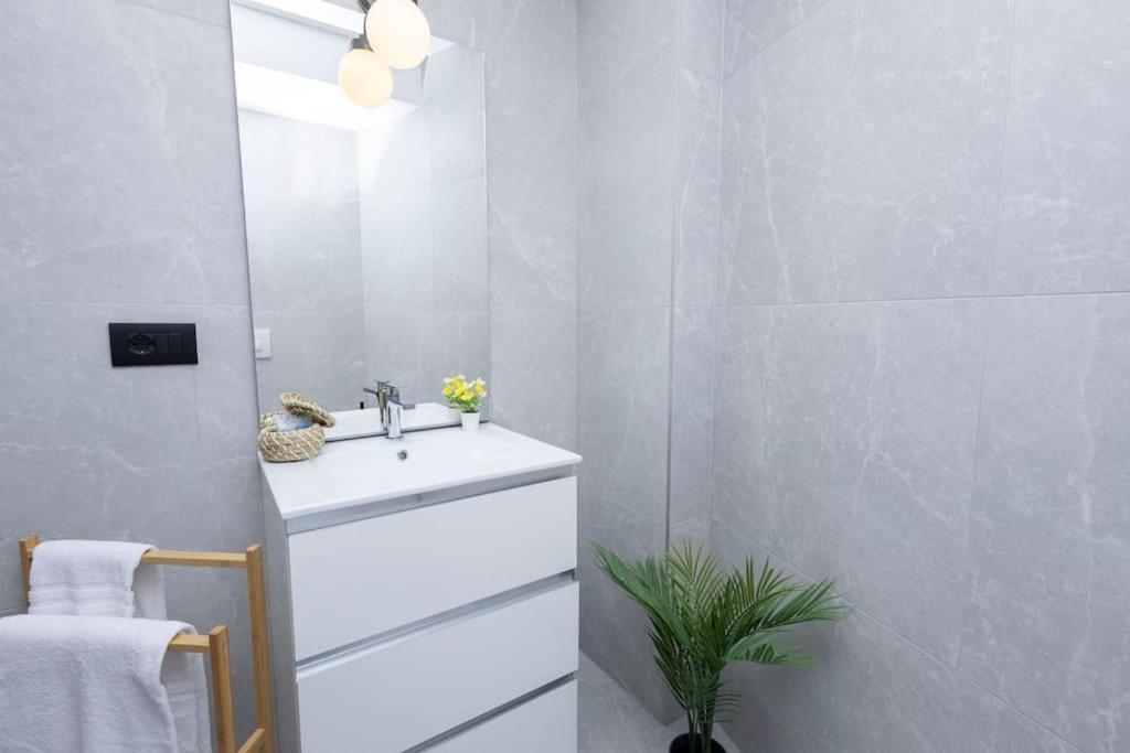 Darsena Charming Apartment By 101Flats Milán Exterior foto