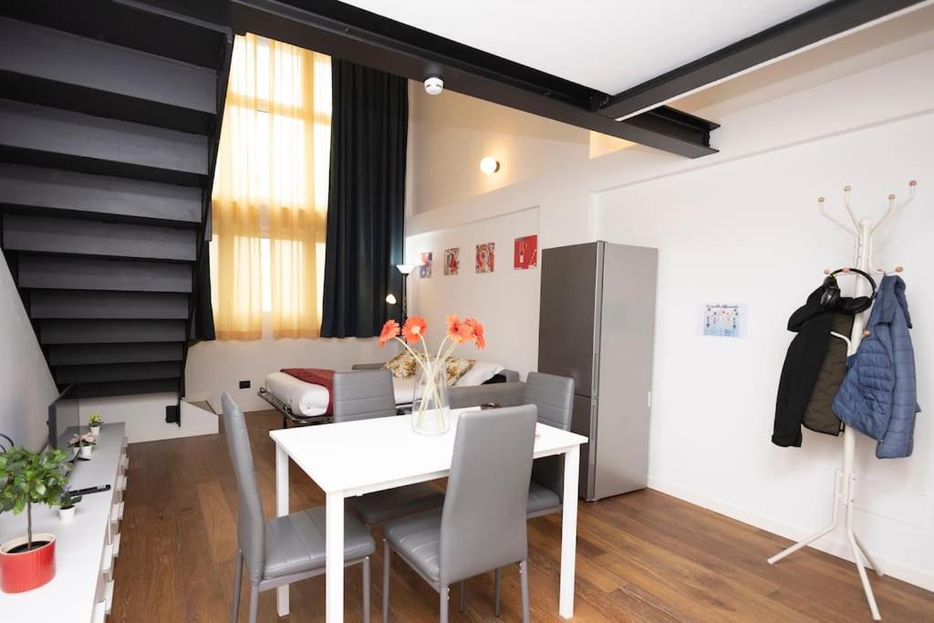 Darsena Charming Apartment By 101Flats Milán Exterior foto